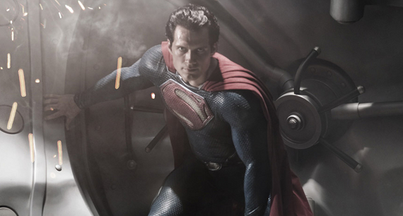First-Image-of-Henry-Cavill-as-Superman-in-Man-of-Steel