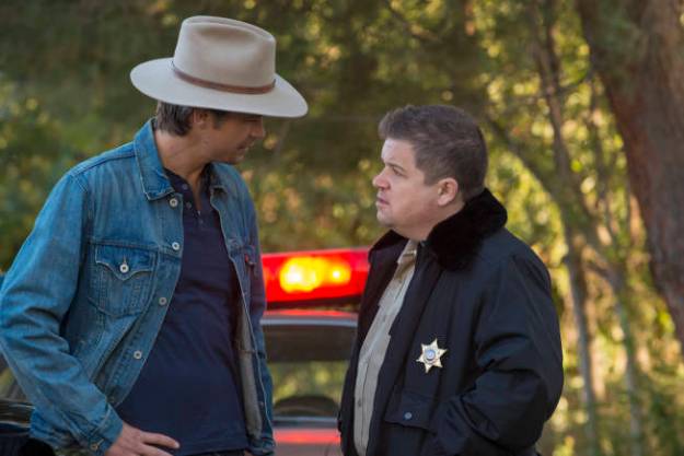 Justified Hole in the Wall Timothy-Olyphant-and-Patton-Oswalt-in-JUSTIFIED-Episode-4.01-Hole-in-the-Wall