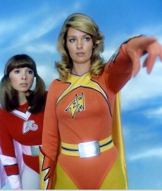 electra woman and dyna girl point