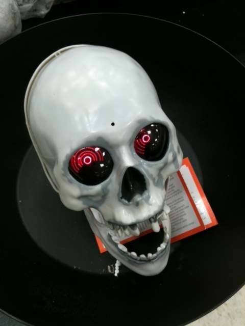 hallow skull candy dish