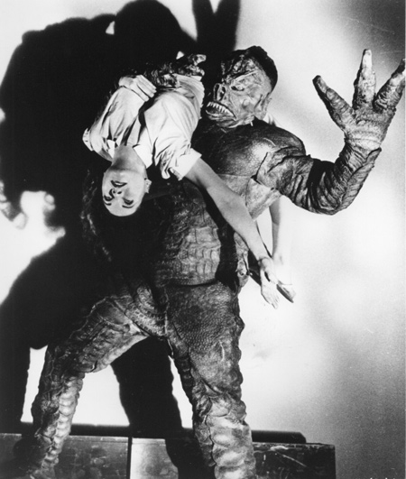 it the terror girl on shoulder